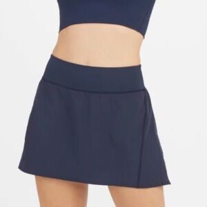 NWT SPANX “Get Moving Skort” 17” in Midnight Navy, Sz Small